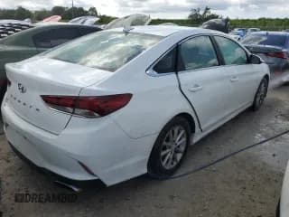 ✅ 2019 Hyundai Sonata SE • VIN: 5NPE24AF9KH732286 • Lot: 49478473. Listed on Copart with 62,097 mi. Free auction sales archive from the USA and detailed vehicle history report at DreamBid. Image 3.