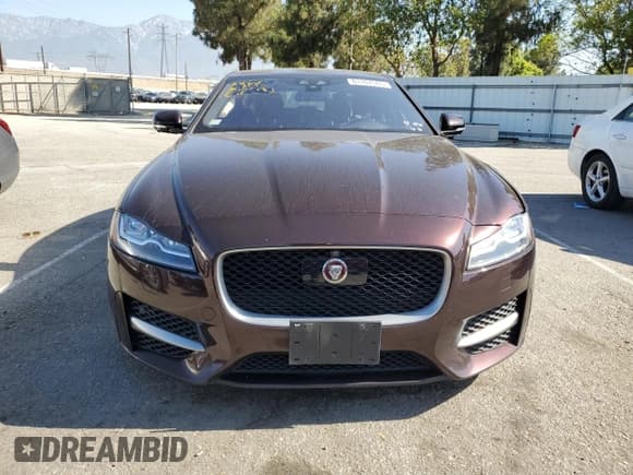 ✅ 2016 Jaguar XF 35t R-Sport • VIN: SAJBF4BVXGCY16909 • Лот: 61102565. Опубликован ранее на Copart с пробегом Не указан. Бесплатный доступ к архиву аукционных продаж из США и подробный отчёт об истории автомобиля на DreamBid. Изображение 5.