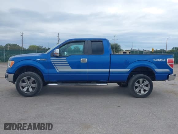 ✅ 2010 Ford F-150 XL • VIN: 1FTFX1EV7AKA59911 • Lot: 43394648. Listed on IAAI with 257,030 mi. Free auction sales archive from the USA and detailed vehicle history report at DreamBid. Image 14.