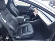 ✅ 2018 Tesla Model 3 Long Range Battery • VIN: 5YJ3E1EA1JF053640 • Lot: 43565419. Wystawiony na IAAI z przebiegiem 110 133 mil. Bezpłatny archiwum sprzedaży aukcyjnych z USA i szczegółowy raport historii pojazdu na DreamBid. Zdjęcie 5.