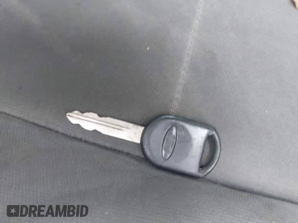 ✅ 2008 Ford F-150 STX • VIN: 1FTRX12W58KD27262 • Lot: 43737658. Wystawiony na IAAI z przebiegiem 133 999 mil. Bezpłatny archiwum sprzedaży aukcyjnych z USA i szczegółowy raport historii pojazdu na DreamBid. Zdjęcie 11.