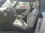 ✅ 2012 MINI Convertible S • VIN: WMWZP3C51CT296464 • Лот: 64290005. Опубликован ранее на Copart с пробегом 107 580 миль. Бесплатный доступ к архиву аукционных продаж из США и подробный отчёт об истории автомобиля на DreamBid. Изображение 7.