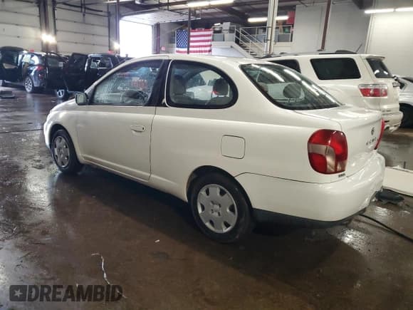 ✅ 2001 Toyota ECHO • VIN: JTDAT123810114175 • Lot: 47951385. Wystawiony na Copart z przebiegiem 122 586 mil. Bezpłatny archiwum sprzedaży aukcyjnych z USA i szczegółowy raport historii pojazdu na DreamBid. Zdjęcie 2.