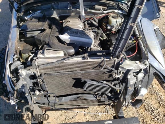 ✅ 2004 Toyota 4Runner SR5 • VIN: JTEBT14R448015621 • Lot: 81982715. Listed on Copart with 189,461 mi. Free auction sales archive from the USA and detailed vehicle history report at DreamBid. Image 12.