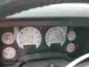 2005 Dodge 1500 SLT z VIN 1D7HA16D15J519260, wystawiony jako Copart lot #78780234 z przebiegiem 135 945 mil mil oraz Szkoda całkowita • Salvage title. Historia ofert i sprzedaży dostępna na DreamBid. Obrazek 9.