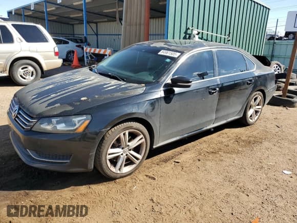 ✅ 2014 Volkswagen Passat SE • VIN: 1VWBS7A3XEC116359 • Lot: 84961505. Wystawiony na Copart z przebiegiem 146 533 mil. Bezpłatny archiwum sprzedaży aukcyjnych z USA i szczegółowy raport historii pojazdu na DreamBid. Zdjęcie 1.