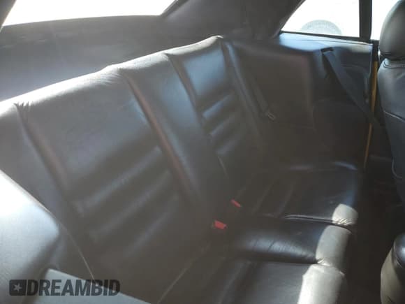 ✅ 1994 Ford Mustang • VIN: 1FALP45T1RF182083 • Lot: 86522605. Wystawiony na Copart z przebiegiem 55 825 mil. Bezpłatny archiwum sprzedaży aukcyjnych z USA i szczegółowy raport historii pojazdu na DreamBid. Zdjęcie 10.