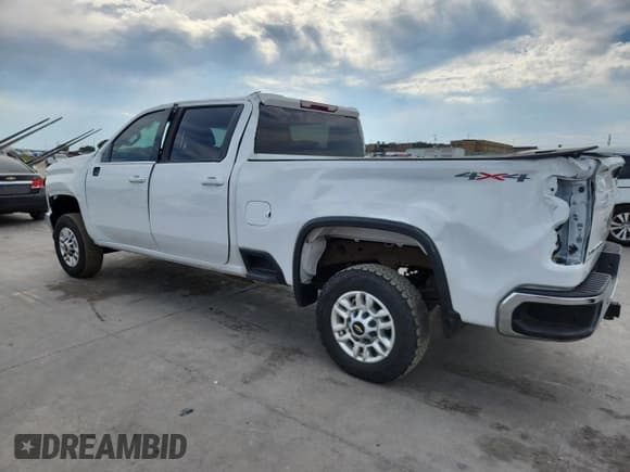 ✅ 2024 Chevrolet Silverado 2500HD LT • VIN: 2GC4YNEY3R1230137 • Лот: 87066945. Опубликован ранее на Copart с пробегом 51 954 миль. Бесплатный доступ к архиву аукционных продаж из США и подробный отчёт об истории автомобиля на DreamBid. Изображение 2.