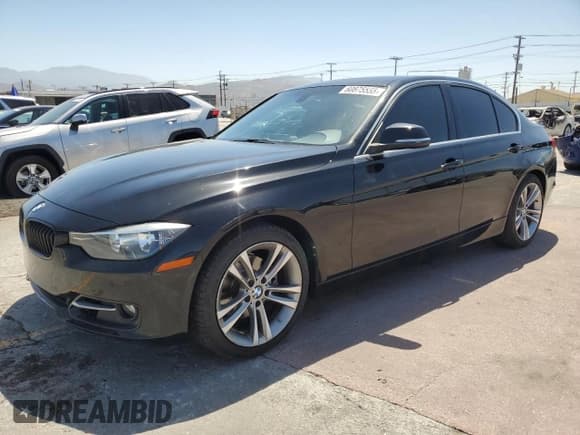 ✅ 2015 BMW 3 Series 328i • VIN: WBA3A5G53FNS82250 • Лот: 60875555. Опубликован ранее на Copart с пробегом 140 288 миль. Бесплатный доступ к архиву аукционных продаж из США и подробный отчёт об истории автомобиля на DreamBid. Изображение 1.