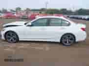 2020 BMW 3 Series 330i xDrive z VIN 3MW5R7J04L8B19857, wystawiony jako IAAI lot #43293574 z przebiegiem 19 853 mil mil oraz . Historia ofert i sprzedaży dostępna na DreamBid. Obrazek 14.