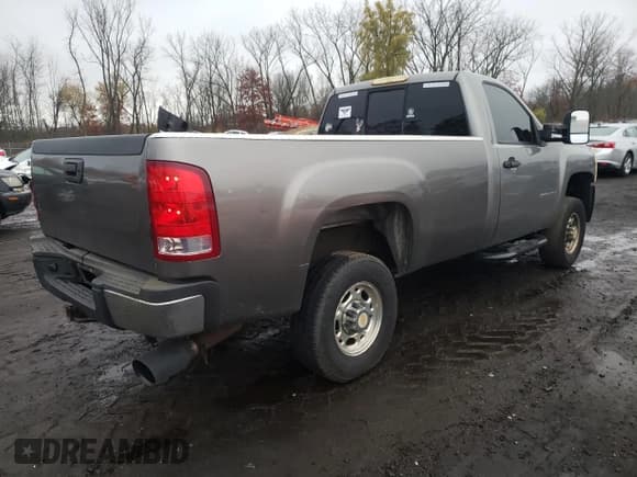 ✅ 2007 Chevrolet Silverado 2500HD 1LT • VIN: 1GCHK24K47E548472 • Lot: 92018835. Wystawiony na Copart z przebiegiem 87 946 mil. Bezpłatny archiwum sprzedaży aukcyjnych z USA i szczegółowy raport historii pojazdu na DreamBid. Zdjęcie 3.