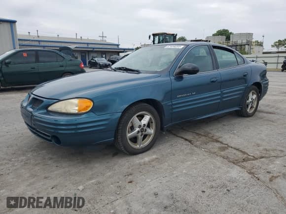 ✅ 2002 Pontiac Grand Am SE1 • VIN: 1G2NF52F62C205587 • Lot: 67459255. Listed on Copart with 62,669 mi. Free auction sales archive from the USA and detailed vehicle history report at DreamBid. Image 1.