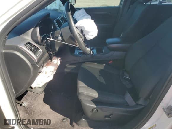 ✅ 2019 Jeep Grand Cherokee Upland • VIN: 1C4RJEAG3KC572033 • Lot: 68016595. Listed on Copart with 74,400 mi. Free auction sales archive from the USA and detailed vehicle history report at DreamBid. Image 7.