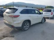 ✅ 2015 Toyota Highlander Limited • VIN: 5TDDKRFH0FS093864 • Lot: 43226200. Listed on IAAI with 153,681 mi. Free auction sales archive from the USA and detailed vehicle history report at DreamBid. Image 4.