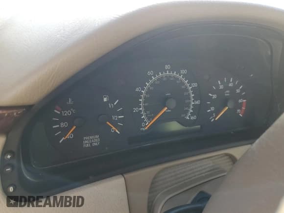 ✅ 1998 Mercedes-Benz E • VIN: WDBJF70F1WA503781 • Lot: 77284784. Listed on Copart with Not provided. Free auction sales archive from the USA and detailed vehicle history report at DreamBid. Image 9.