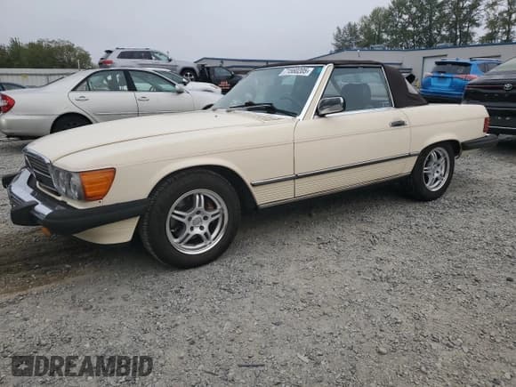 ✅ 1986 Mercedes-Benz 560 SL • VIN: WDBBA48D9GA035630 • Lot: 71560205. Listed on Copart with 187,093 mi. Free auction sales archive from the USA and detailed vehicle history report at DreamBid. Image 1.