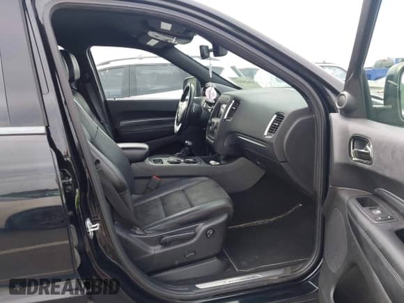 2019 Dodge Durango GT z VIN 1C4RDJDG3KC770395, wystawiony jako IAAI lot #43410511 z przebiegiem 110 800 mil mil oraz . Historia ofert i sprzedaży dostępna na DreamBid. Obrazek 5.