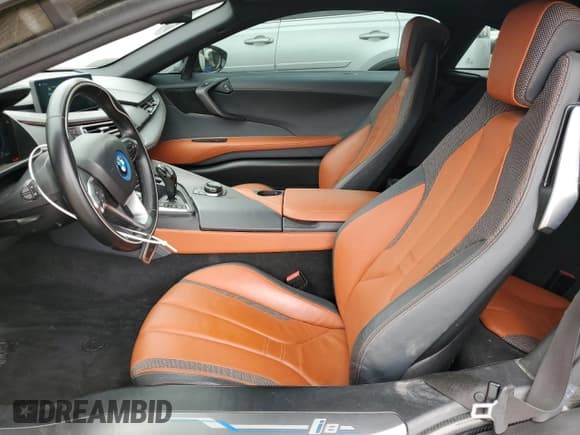 ✅ 2019 BMW i8 • VIN: WBY2Z4C56K7D71432 • Lot: 67404255. Listed on Copart with 32,520 mi. Free auction sales archive from the USA and detailed vehicle history report at DreamBid. Image 7.