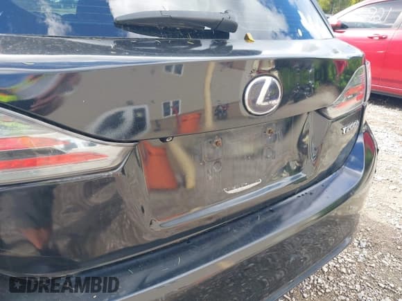 ✅ 2012 Lexus CT 200h Premium • VIN: JTHKD5BHXC2091122 • Lot: 43400216. Wystawiony na IAAI z przebiegiem 341 337 mil. Bezpłatny archiwum sprzedaży aukcyjnych z USA i szczegółowy raport historii pojazdu na DreamBid. Zdjęcie 12.