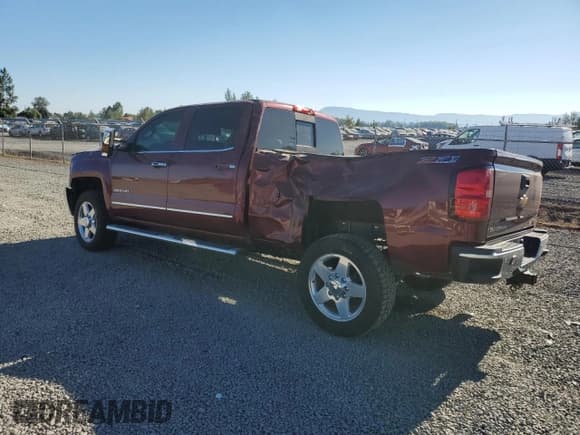 ✅ 2015 Chevrolet Silverado 2500HD LTZ • VIN: 1GC1KWE85FF622390 • Lot: 68325495. Listed on Copart with 119,183 mi. Free auction sales archive from the USA and detailed vehicle history report at DreamBid. Image 2.