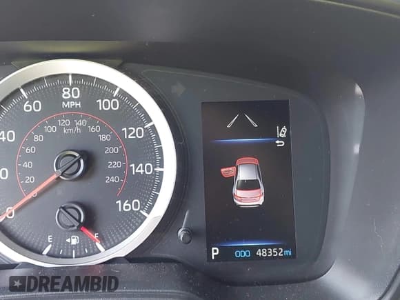 ✅ 2022 Toyota Corolla SE • VIN: 5YFS4MCE0NP124536 • Lot: 42524964. Wystawiony na IAAI z przebiegiem 48 352 mil. Bezpłatny archiwum sprzedaży aukcyjnych z USA i szczegółowy raport historii pojazdu na DreamBid. Zdjęcie 15.