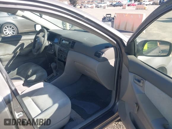 ✅ 2006 Toyota Corolla S • VIN: 1NXBR32E06Z682836 • Lot: 43748264. Listed on IAAI with 299,999 mi. Free auction sales archive from the USA and detailed vehicle history report at DreamBid. Image 5.