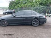 ✅ 2019 Mercedes-Benz C 43 AMG • VIN: 55SWF6EB5KU297002 • Lot: 42274373. Wystawiony na IAAI z przebiegiem 96 241 mil. Bezpłatny archiwum sprzedaży aukcyjnych z USA i szczegółowy raport historii pojazdu na DreamBid. Zdjęcie 15.