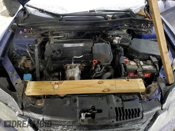 ✅ 2014 Honda Accord EX • VIN: 1HGCT1B73EA004373 • Lot: 41900735. Listed on Copart with 176,921 mi. Free auction sales archive from the USA and detailed vehicle history report at DreamBid. Image 11.