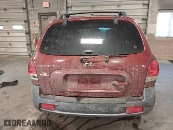 2005 Hyundai Santa Fe GLS с VIN KM8SC73EX5U935778, выставлен на аукционе IAAI как лот 41401893 с пробегом 248 365 миль миль и . История ставок и продаж доступна на DreamBid. Изображение 16.