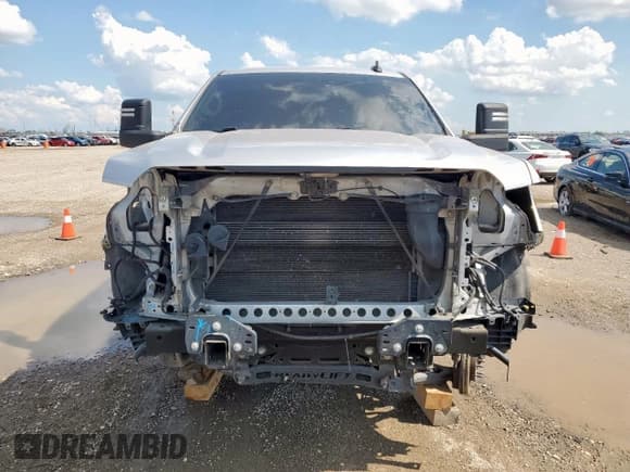 ✅ 2020 GMC Sierra 1500 • VIN: 1GTP8AEF6LZ182779 • Лот: 68669025. Опубликован ранее на Copart с пробегом 110 828 миль. Бесплатный доступ к архиву аукционных продаж из США и подробный отчёт об истории автомобиля на DreamBid. Изображение 5.