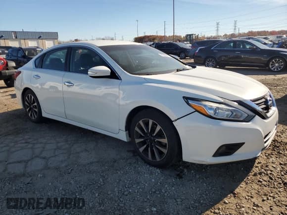 ✅ 2018 Nissan Altima S • VIN: 1N4AL3AP2JC177597 • Лот: 91300245. Опубликован ранее на Copart с пробегом 169 474 миль. Бесплатный доступ к архиву аукционных продаж из США и подробный отчёт об истории автомобиля на DreamBid. Изображение 4.