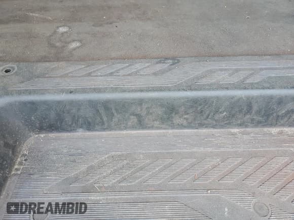 ✅ 2023 Ford Transit Cargo • VIN: 1FTBR3X8XPKA82717 • Lot: 88084785. Wystawiony na Copart z przebiegiem 20 648 mil. Bezpłatny archiwum sprzedaży aukcyjnych z USA i szczegółowy raport historii pojazdu na DreamBid. Zdjęcie 10.