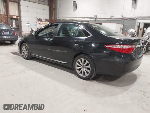 ✅ 2017 Toyota Camry LE • VIN: 4T1BF1FK6HU703611 • Lot: 43774383. Listed on IAAI with 177,406 mi. Free auction sales archive from the USA and detailed vehicle history report at DreamBid. Image 3.