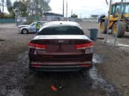 ✅ 2017 Kia Optima LX • VIN: 5XXGT4L34HG123426 • Lot: 43513017. Wystawiony na IAAI z przebiegiem 137 581 mil. Bezpłatny archiwum sprzedaży aukcyjnych z USA i szczegółowy raport historii pojazdu na DreamBid. Zdjęcie 15.