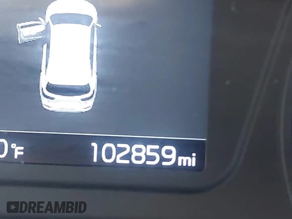 ✅ 2019 Kia Sorento LX • VIN: 5XYPG4A30KG508413 • Lot: 43311743. Listed on IAAI with 102,859 mi. Free auction sales archive from the USA and detailed vehicle history report at DreamBid. Image 16.