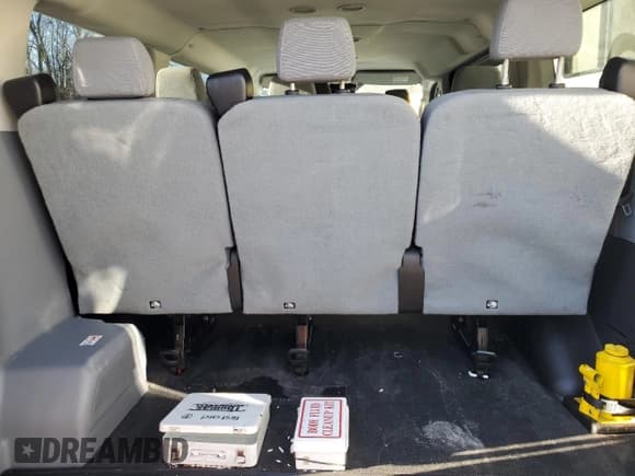 ✅ 2017 Ford Transit XL • VIN: 1FMZK1YM5HKA90465 • Lot: 44538235. Wystawiony na Copart z przebiegiem 26 532 mil. Bezpłatny archiwum sprzedaży aukcyjnych z USA i szczegółowy raport historii pojazdu na DreamBid. Zdjęcie 10.