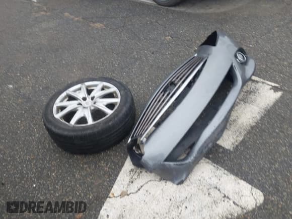 ✅ 2015 Infiniti Q40 • VIN: JN1CV6AR9FM650643 • Lot: 43771445. Wystawiony na IAAI z przebiegiem 134 792 mil. Bezpłatny archiwum sprzedaży aukcyjnych z USA i szczegółowy raport historii pojazdu na DreamBid. Zdjęcie 12.