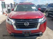✅ 2022 Nissan Pathfinder SV • VIN: 5N1DR3BB5NC207248 • Lot: 43207543. Wystawiony na IAAI z przebiegiem 39 358 mil. Bezpłatny archiwum sprzedaży aukcyjnych z USA i szczegółowy raport historii pojazdu na DreamBid. Zdjęcie 12.