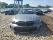 ✅ 2024 BMW 3 Series M340i xDrive • VIN: 3MW49FF07R8E04074 • Lot: 64694255. Wystawiony na Copart z przebiegiem Nie podano. Bezpłatny archiwum sprzedaży aukcyjnych z USA i szczegółowy raport historii pojazdu na DreamBid. Zdjęcie 5.