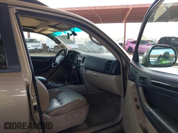 ✅ 2006 Toyota 4Runner Limited • VIN: JTEBT17R968037032 • Lot: 41939594. Wystawiony na IAAI z przebiegiem 185 183 mil. Bezpłatny archiwum sprzedaży aukcyjnych z USA i szczegółowy raport historii pojazdu na DreamBid. Zdjęcie 5.