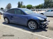 ✅ 2021 Tesla Model Y Long Range • VIN: 5YJYGAEE3MF196385 • Lot: 56984645. Wystawiony na Copart z przebiegiem 39 654 mil. Bezpłatny archiwum sprzedaży aukcyjnych z USA i szczegółowy raport historii pojazdu na DreamBid. Zdjęcie 4.