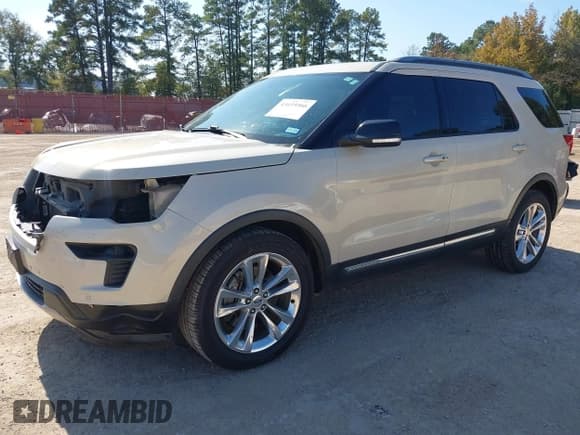 ✅ 2018 Ford Explorer XLT • VIN: 1FM5K7D88JGB30606 • Lot: 43659566. Wystawiony na IAAI z przebiegiem 76 380 mil. Bezpłatny archiwum sprzedaży aukcyjnych z USA i szczegółowy raport historii pojazdu na DreamBid. Zdjęcie 2.