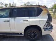 ✅ 2021 Lexus GX 460 Premium • VIN: JTJAM7BX7M5285300 • Lot: 42581974. Listed on IAAI with 29,500 mi. Free auction sales archive from the USA and detailed vehicle history report at DreamBid. Image 12.
