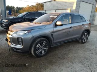 ✅ 2024 Mitsubishi Outlander S • VIN: JA4ARUAU2RU009236 • Lot: 92703095. Wystawiony na Copart z przebiegiem 37 806 mil. Bezpłatny archiwum sprzedaży aukcyjnych z USA i szczegółowy raport historii pojazdu na DreamBid. Zdjęcie 1.