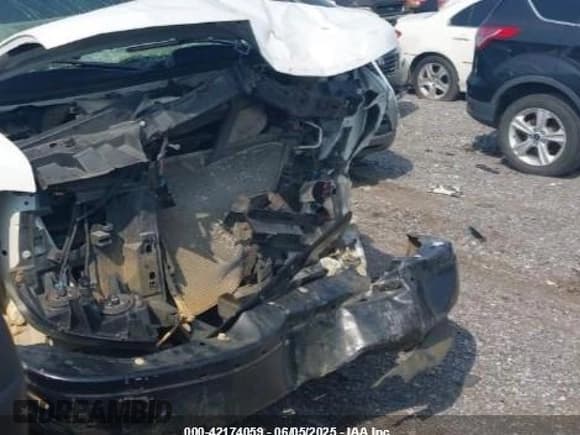 ✅ 2023 Chevrolet Express Cargo • VIN: 1GCWGAFP1P1102511 • Лот: 42174059. Опубликован ранее на IAAI с пробегом Не указан. Бесплатный доступ к архиву аукционных продаж из США и подробный отчёт об истории автомобиля на DreamBid. Изображение 6.