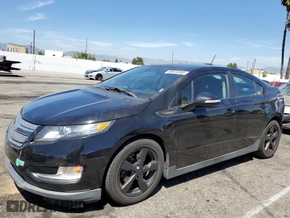 ✅ 2015 Chevrolet Volt • VIN: 1G1RC6E45FU135272 • Lot: 69973245. Wystawiony na Copart z przebiegiem 91 321 mil. Bezpłatny archiwum sprzedaży aukcyjnych z USA i szczegółowy raport historii pojazdu na DreamBid. Zdjęcie 1.