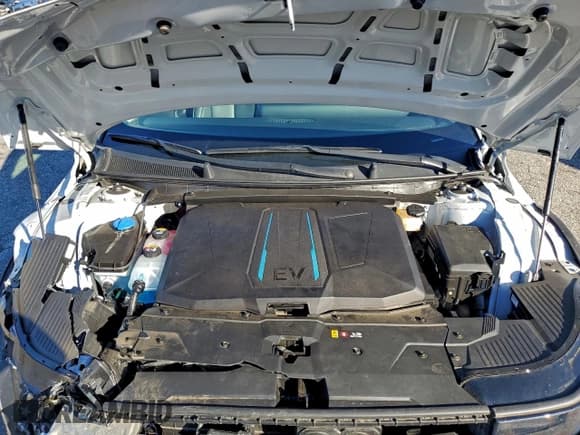 ✅ 2023 Hyundai Ioniq 5 SEL • VIN: KM8KN4AE8PU172562 • Lot: 94503485. Listed on Copart with 26,023 mi. Free auction sales archive from the USA and detailed vehicle history report at DreamBid. Image 12.