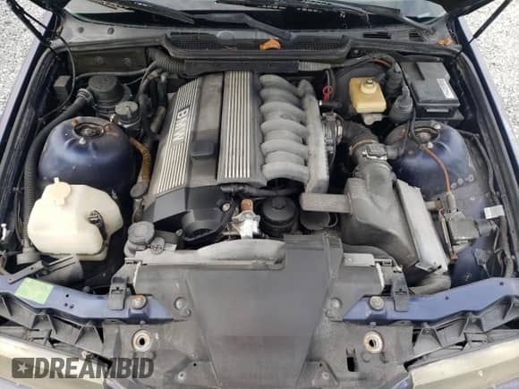 1996 BMW 3 Series z VIN WBACD3326TAV15659, wystawiony jako Copart lot #81643994 z przebiegiem Nie podano mil oraz Nie do naprawy • Non repairable. Historia ofert i sprzedaży dostępna na DreamBid. Obrazek 11.