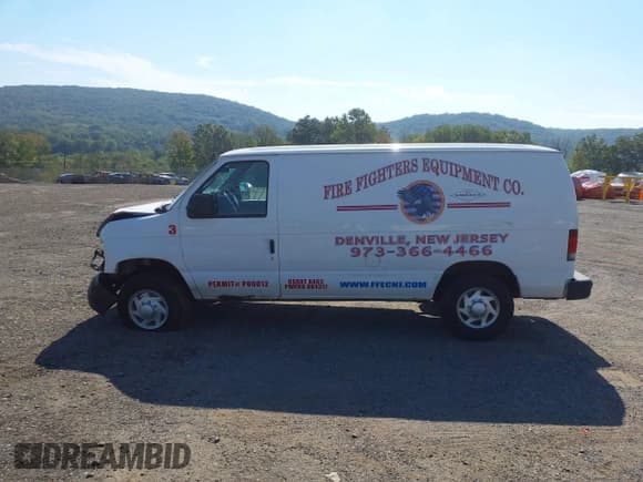 ✅ 2013 Ford Econoline Cargo Commercial • VIN: 1FTSE3EL6DDA73189 • Лот: 42652947. Опубликован ранее на IAAI с пробегом 175 106 миль. Бесплатный доступ к архиву аукционных продаж из США и подробный отчёт об истории автомобиля на DreamBid. Изображение 14.