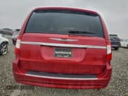 ✅ 2015 Chrysler Town & Country Touring • VIN: 2C4RC1BG6FR561817 • Лот: 94130165. Опубликован ранее на Copart с пробегом 148 270 миль. Бесплатный доступ к архиву аукционных продаж из США и подробный отчёт об истории автомобиля на DreamBid. Изображение 6.